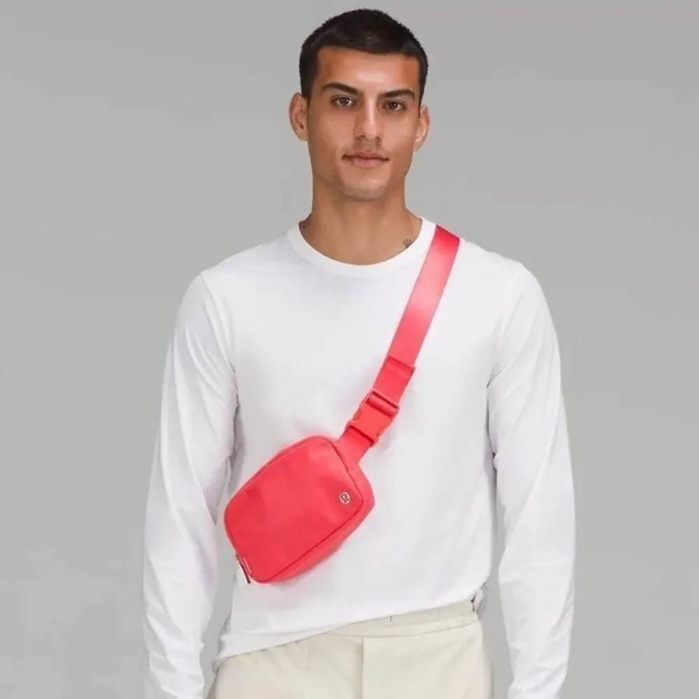Lululemon Everywhere Belt Bag Pale Raspberry Nwt - Picture 6 of 6